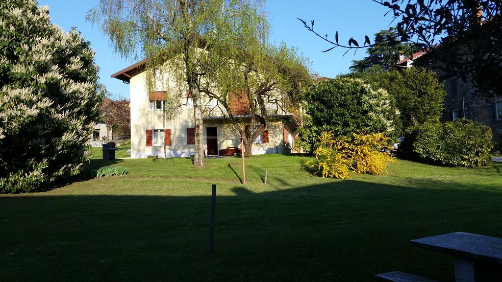 Apartment Piccolo Borgo Castelveccana Εξωτερικό φωτογραφία